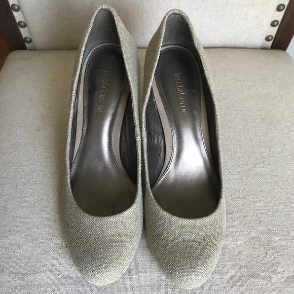 Liz Claiborne Pumps - Picture 2 of 4
